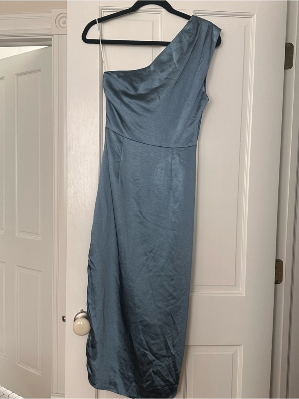 NWT Small Revolve Elliatt Cassini One-Shoulder Satin Dress in Blue Formal - Picture 5 of 5